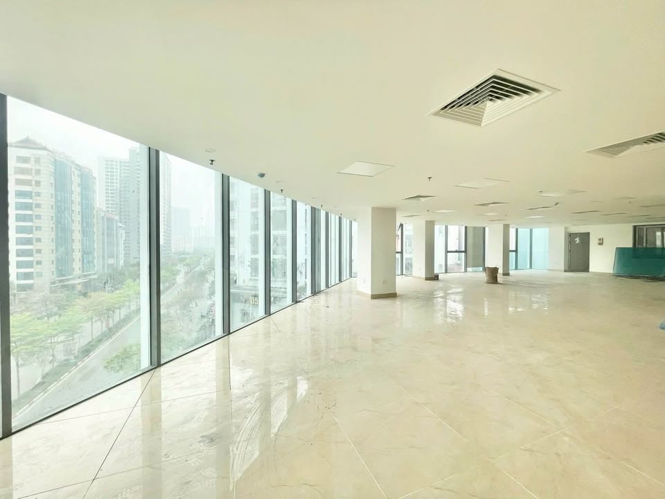 Văn phòng cho thuê tại tòa building Duy Tân - Cầu Giấy 600m² chỉ 39 triệu/tháng - Không thể bỏ lỡ!