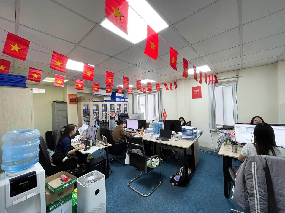 Văn phòng cho thuê 100m² tại Thái Hà - Đống Đa chỉ 19 triệu/tháng - Không gian làm việc lý tưởng!