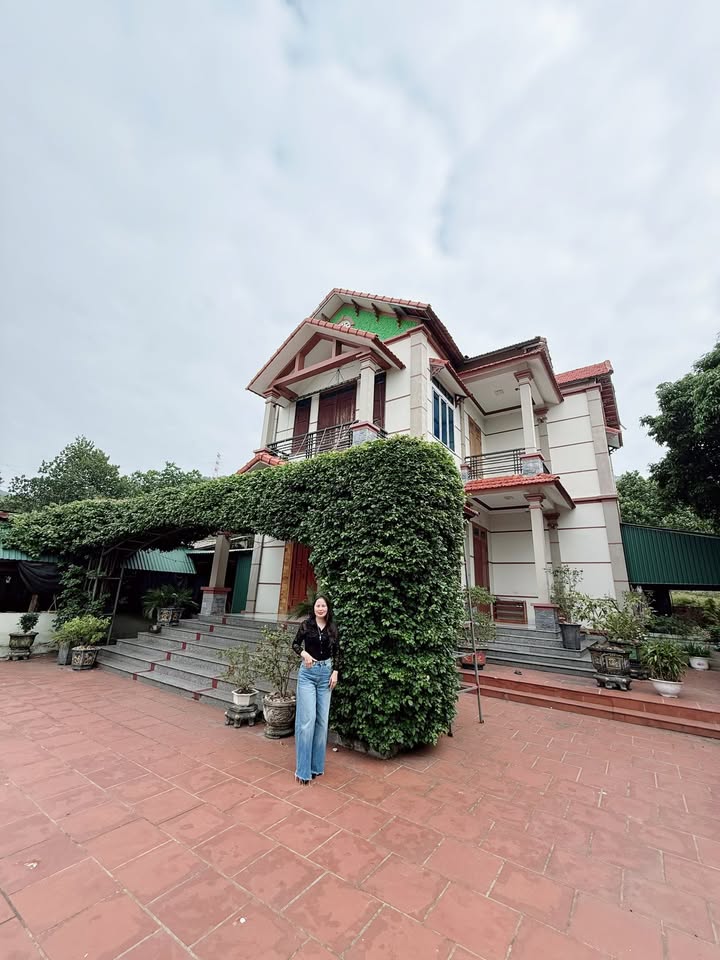 Đất tặng nhà 2 tầng tại Minh Quang, Tam Đảo 1389m² giá 4 tỷ - Thiết kế đẹp, không gian nghỉ dưỡng lý tưởng!