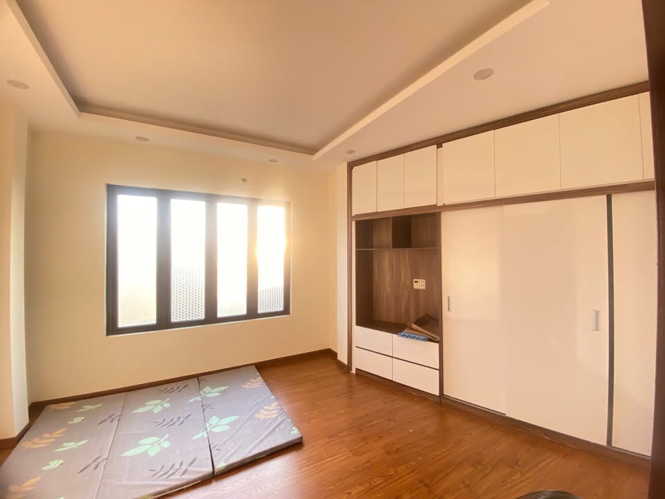 Cho thuê nhà nguyên căn Di Trạch 42m² giá 9.5 triệu - Full nội thất, vào ở ngay!