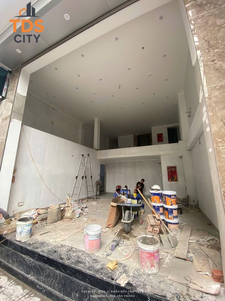 Mặt bằng kinh doanh cho thuê tại Cổ Nhuế, Bắc Từ Liêm - Thiết kế đẹp, thuận tiện kinh doanh!