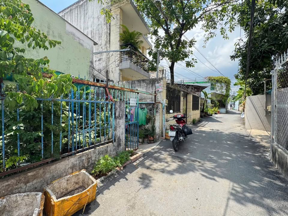 Nhà 7 phòng trọ Bưng Ông Thoàn 113.5m² giá 5.9 tỷ - Đầu tư sinh lời ngay!