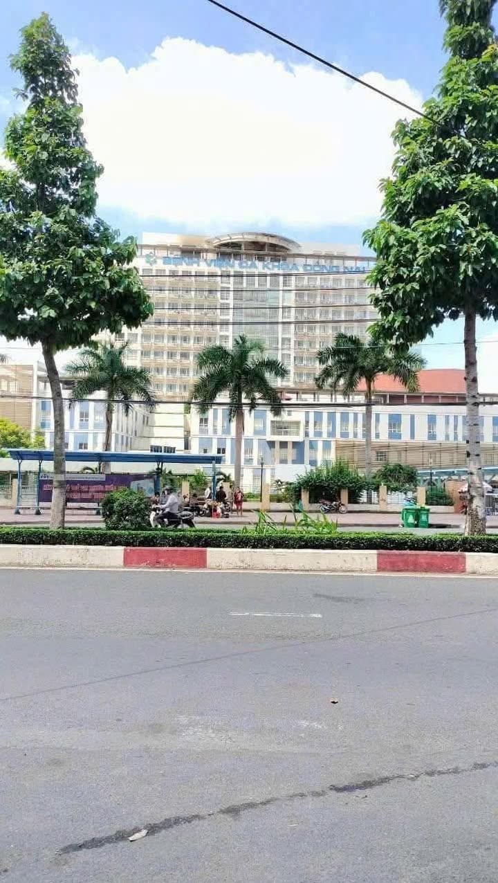 FrontHouse mặt tiền Đồng Khởi, Biên Hòa 273m² giá 42 tỷ - Đầu tư sinh lời ngay!