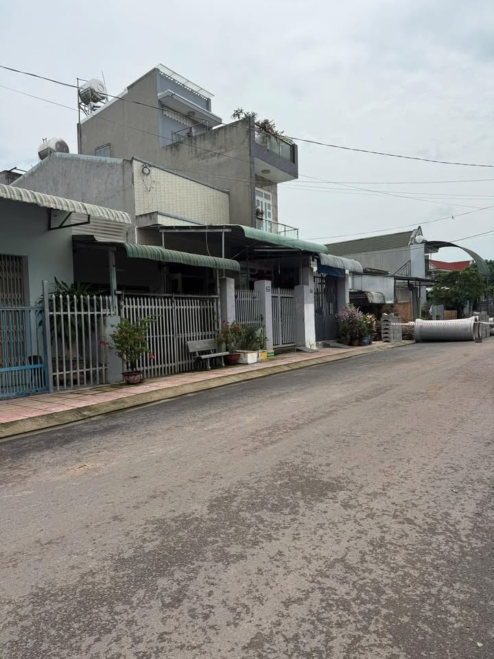 Nhà mặt tiền đường Lê Hồng Phong, Biên Hòa 84m² giá 3 tỷ - Đầu tư sinh lời ngay!