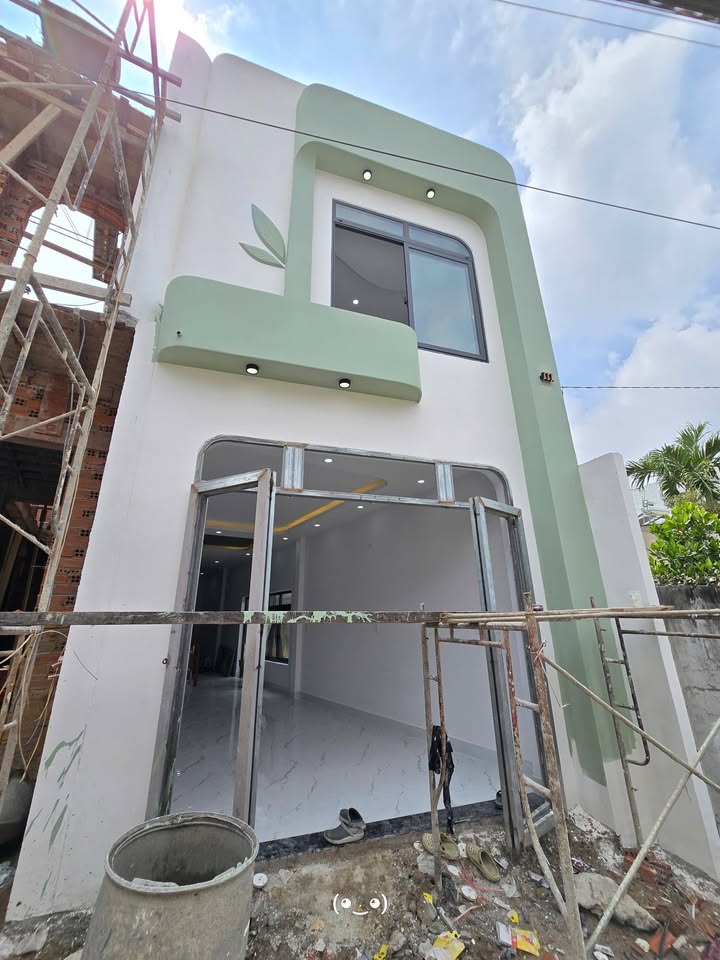 Nhà 1 trệt 1 lầu hiện đại tại Phường Hố Nai - Giá chỉ 2.699 tỷ!