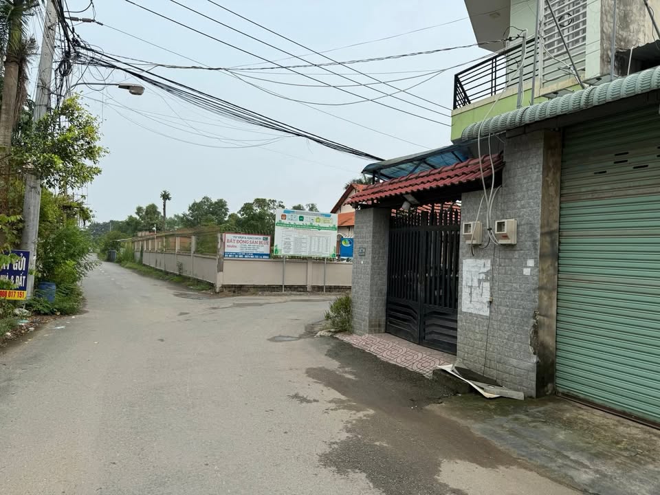 Nhà mặt tiền đường 8, phường Long Phước, 57m² giá 4 tỷ - Sẵn sàng vào ở!