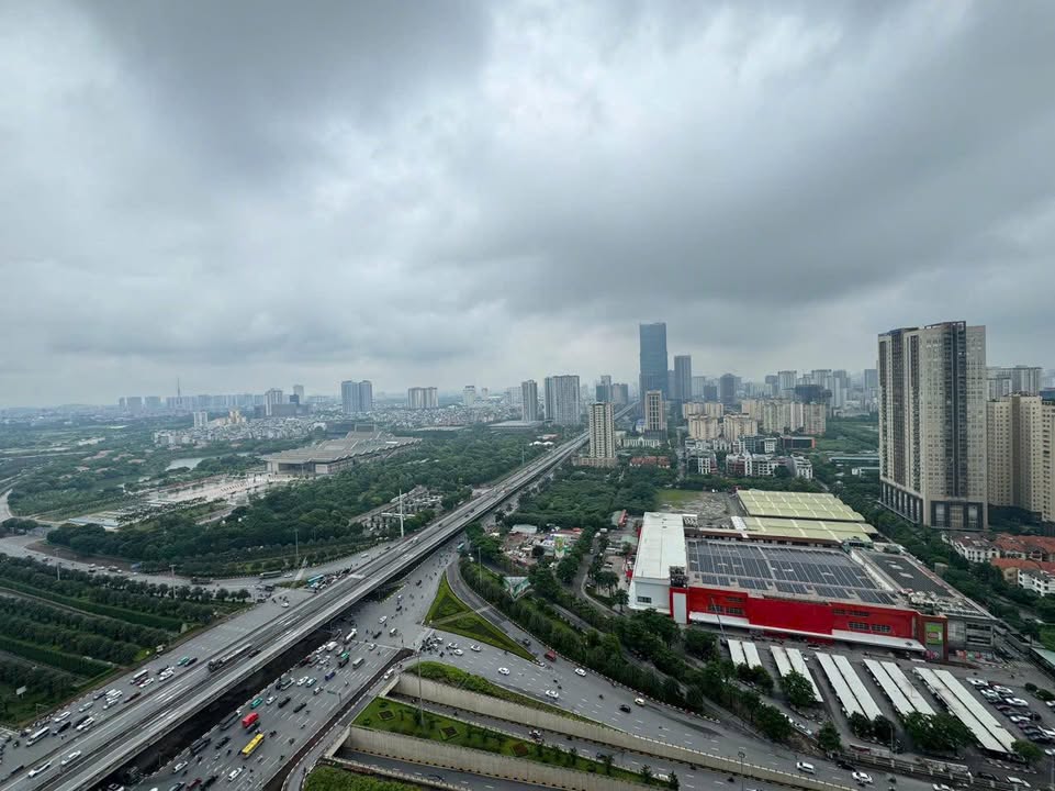 Căn hộ D'capitale 119 Trần Duy Hưng 150m² giá 17 tỷ - Sổ đỏ chính chủ, nội thất văn phòng!