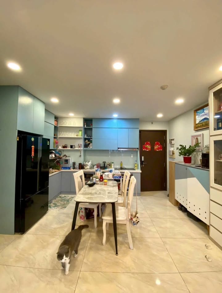 Căn hộ Tân Bình 73m² giá thỏa thuận - View đẹp, Full nội thất mới!