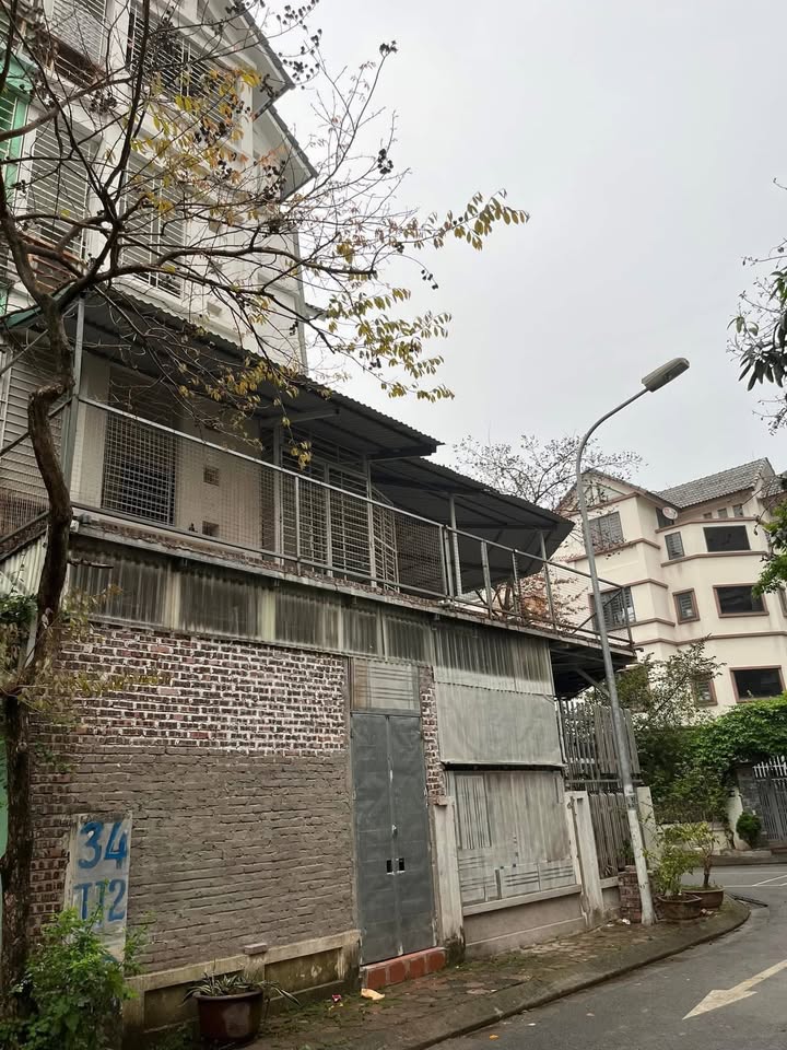 Cho thuê nhà liền kề 34TT2 Thạch Bàn 140m² - Tiện làm văn phòng, kho chứa hàng!