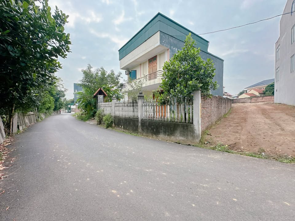 Đất thổ cư 200m² Ngõ 364 Trần Phú 690m² giá 7 tỷ - Khu vực yên tĩnh lý tưởng cho biệt thự nghỉ dưỡng!