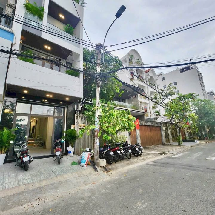 Nhà đẹp mặt tiền khu cư xá ngân hàng quận 7, 76m² giá 16 tỷ - Sổ hồng riêng, full nội thất!
