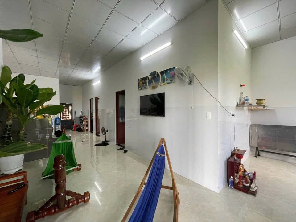 Nhà đẹp 100m² xã Long Điền, Bà Rịa - Vũng Tàu chỉ 1.2 tỷ - Phù hợp gia đình trẻ!