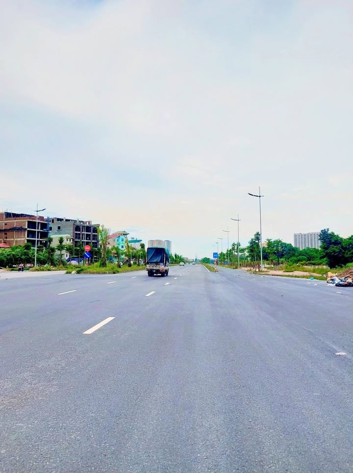 Đất thổ cư 80m² mặt phố Vành đai 3.5, Hoài Đức giá 10 tỷ - Cơ hội đầu tư tuyệt vời!