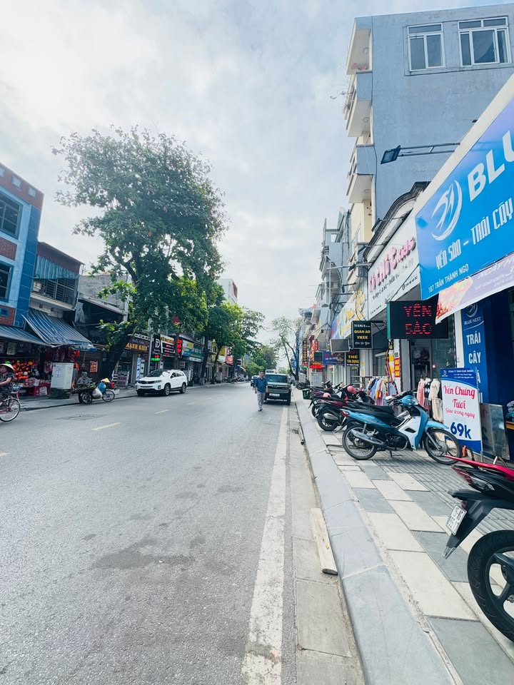 Nhà mặt đường Trần Thành Ngọ, Kiến An 213m² giá 23.999 tỷ - Đầu tư sinh lời ngay!