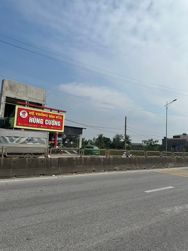 Đất mặt tiền QL1A phường Trúc Lâm 200m² giá rẻ - Nhanh tay sở hữu!