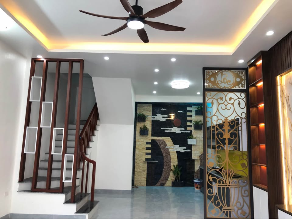 Nhà 3 tầng mới xây tại Ngõ 131 Tô Hiến Thành, 51m² giá 2.99 tỷ - Vị trí trung tâm thuận lợi!