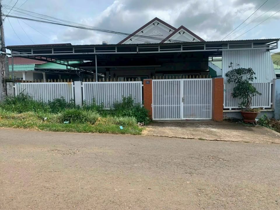 Nhà mặt tiền Trần Nguyên Hãn, Bảo Lộc 480m² giá 7 tỷ - Kinh doanh thuận lợi!