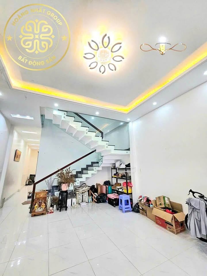 Nhà phố Licogi Cà Mau 107m² giá 2 tỷ - Kiến trúc hiện đại, tiện nghi đầy đủ!