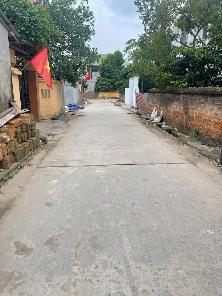 Căn hộ Chung cư Tích Giang, Phúc Thọ 48m² giá chỉ 1.1 tỷ - Vị trí tiện ích, sẵn sàng vào ở!