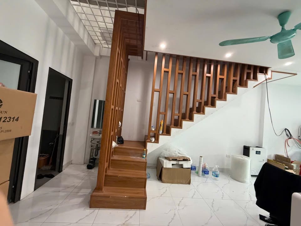 Nhà 3 Tầng Yên Nghĩa 52m² giá 11 tỷ - Cơ hội đầu tư hiếm có!