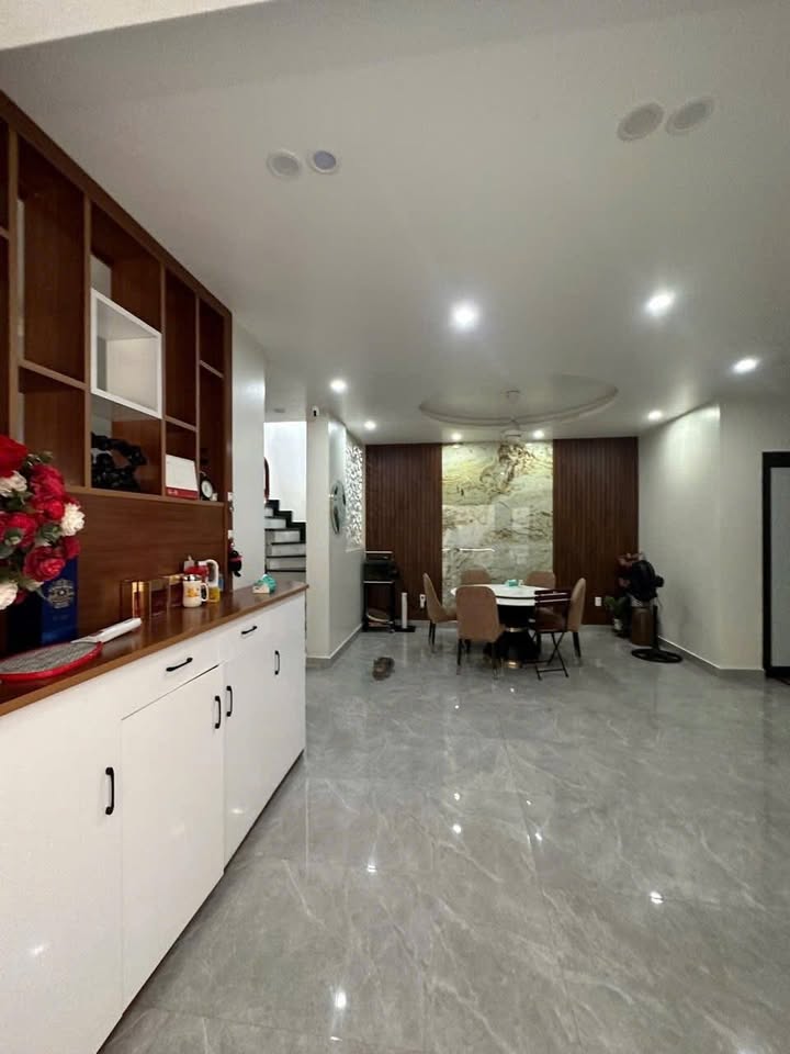 Nhà đẹp phường Hồng Hà, Hạ Long 77m² giá 4,x tỷ - Sẵn sàng vào ở!