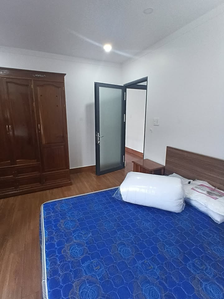 Căn hộ cho thuê đường Triệu Việt Vương, Đà Lạt - 1 phòng ngủ, giá 5 triệu/tháng - View đẹp và đầy đủ nội thất!