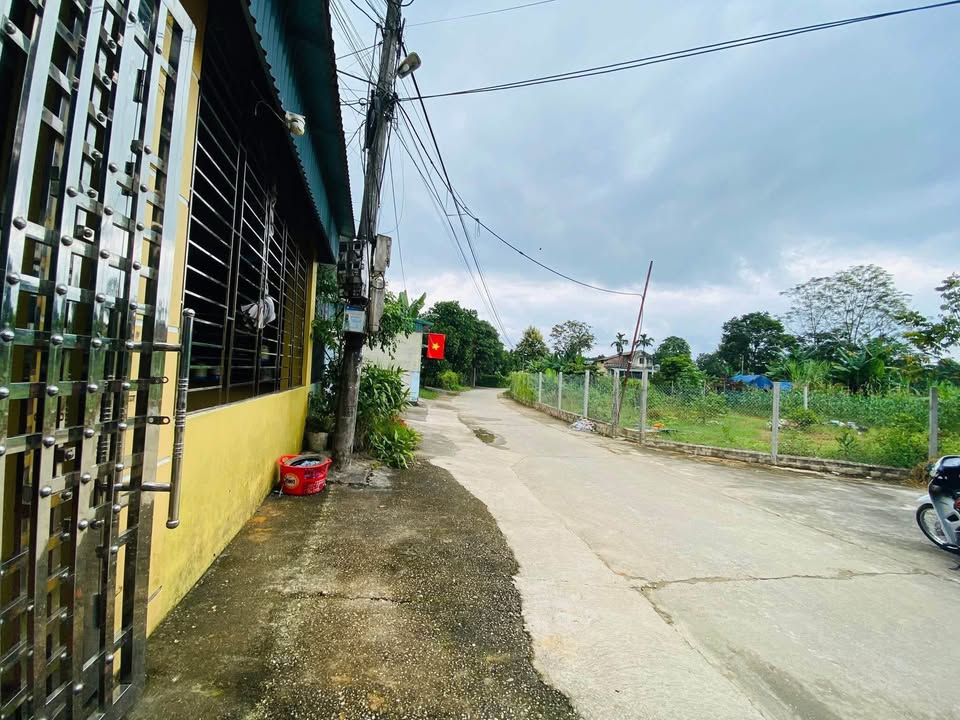 Nhà riêng tại Yên Sơn, Tuyên Quang 225m² giá 2 tỷ - Đường rộng thông thoáng!