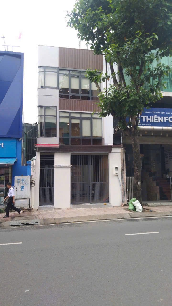 Nhà phố cho thuê Đường Đào Duy Anh, Phú Nhuận 120m² giá 40 triệu - Kinh doanh tự do!