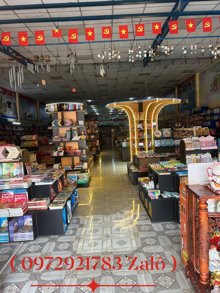 Cho thuê nhà nguyên căn mặt tiền đường Tô Ký, Hóc Môn, 660m² - Khu vực kinh doanh sầm uất!