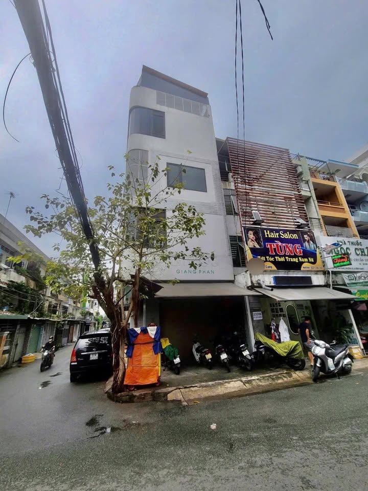 Mặt bằng kinh doanh góc 2 mặt tiền đường Tân Cảng 50m² - Thích hợp cho mọi loại hình dịch vụ!