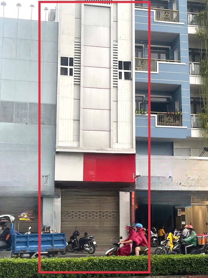 Nhà nguyên căn mặt tiền Lê Đại Hành, Quận 11 - 72m² chỉ 50 triệu/tháng - Kinh doanh thuận lợi!