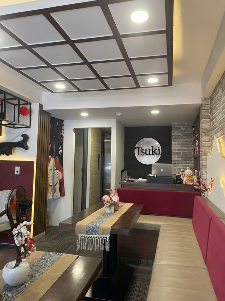 Nhà mặt tiền Nguyễn Thiện Thuật quận 3 - 108m² giá 70 triệu - Kinh doanh đa dạng