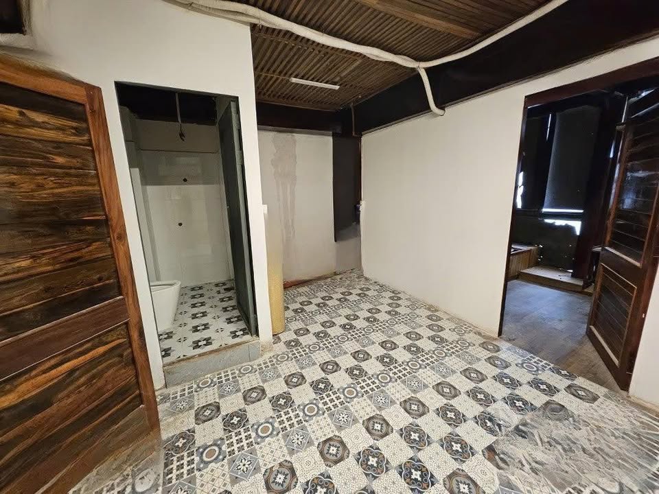 Cho thuê tòa nhà mặt tiền Điện Biên Phủ 1500m² - Vị trí đắc địa cho kinh doanh!