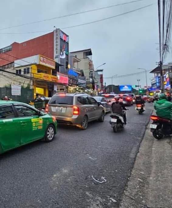 Nhà mặt tiền Nguyễn Công Trứ Đà Lạt 114m² giá 19.5 tỷ - Sẵn sàng cho kinh doanh!