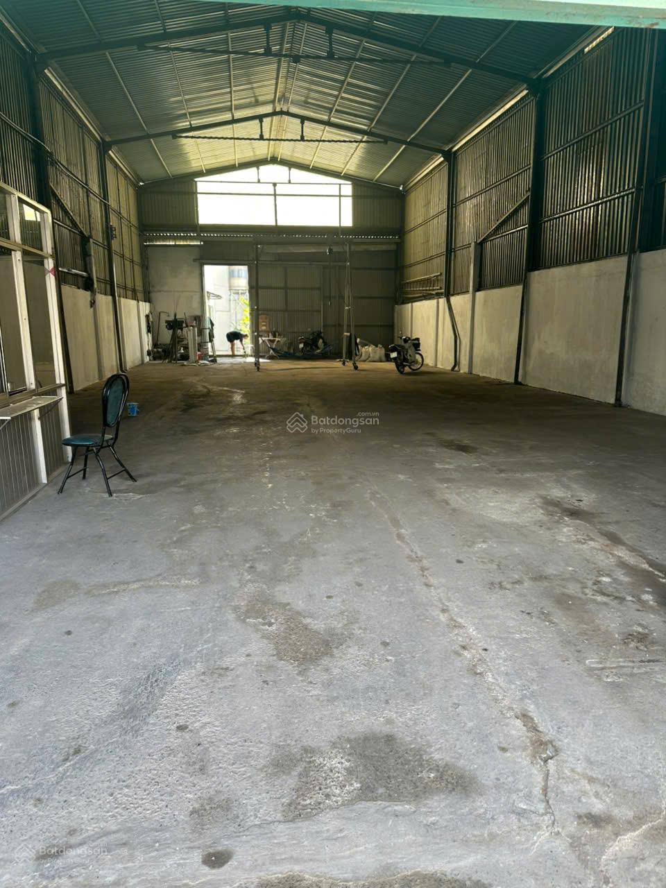 Cho thuê kho xưởng 300m² mặt tiền Đại Lộ Bình Dương - Giá tốt cho thuê lâu dài!