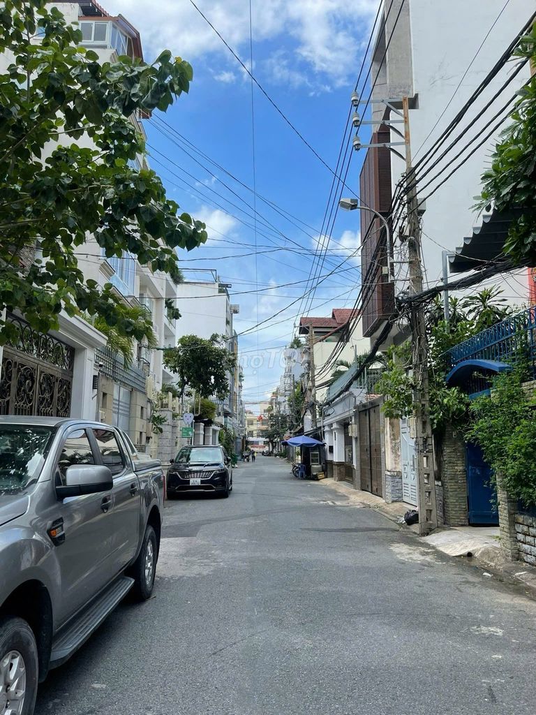 Cho thuê nhà 31/4 Hoàng Hoa Thám, Tân Bình - Khu vực an ninh, tiện lợi làm văn phòng