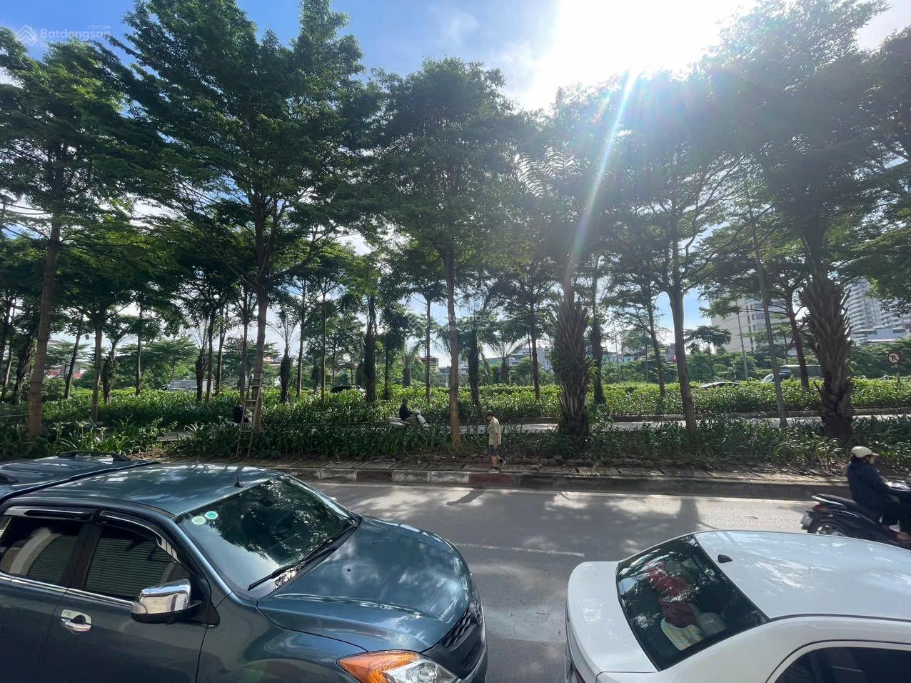 Nhà cho thuê mặt đường Bưởi, Ba Đình 38m² giá 24.5 triệu - Không cần gửi xe