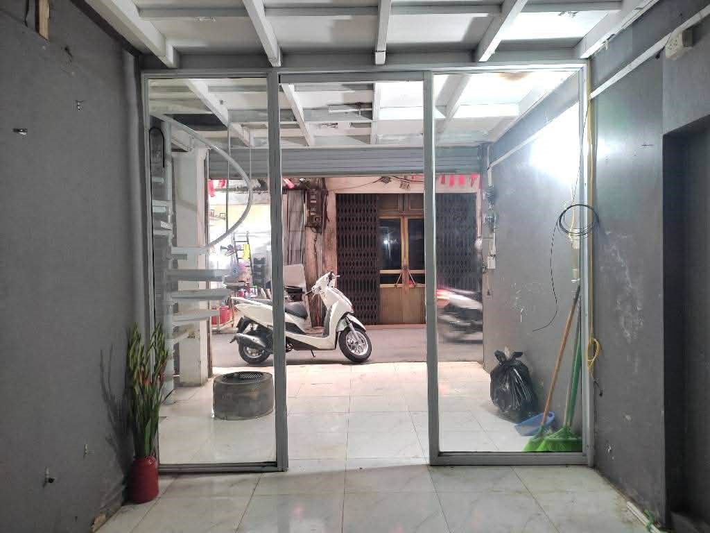 Nhà ngõ Văn Chương, Đống Đa 41m² giá 10 tỷ - Kinh doanh thuận lợi!