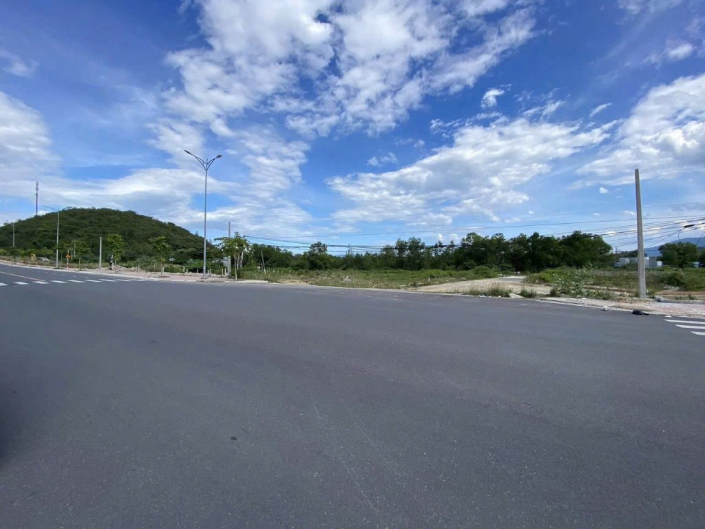 Đất nền 120m² tại Vĩnh Thái, Nha Trang - Sổ hồng chính chủ, giá chỉ 3 tỷ!