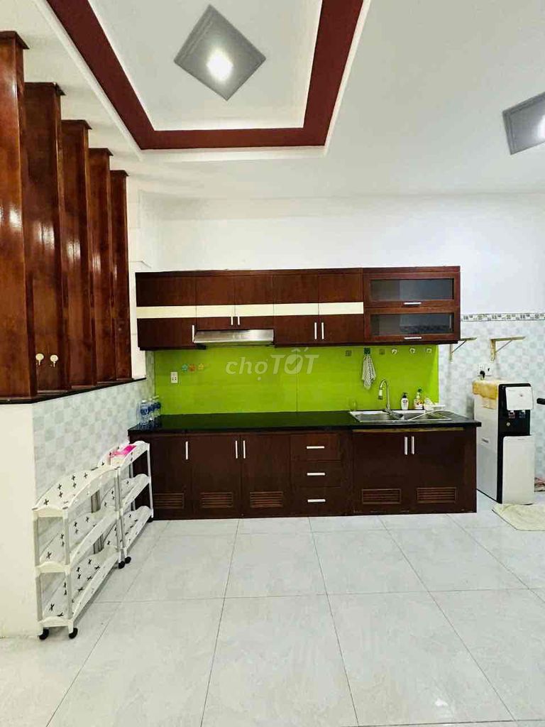 Nhà cho thuê 4 phòng ngủ tại Phú Nhuận chỉ 22 triệu - Không gian rộng rãi, tiện nghi