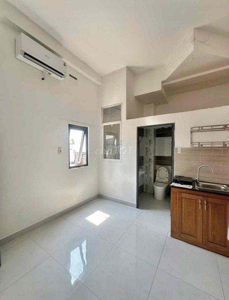 Phòng Studio Cửa Sổ Gần Cầu Phú Mỹ Quận 7 chỉ 3.9 triệu - Full nội thất, giờ giấc tự do!