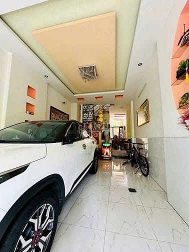 Nhà mặt tiền Bình Phú 1, Quận 6 - 74m², 6 phòng ngủ, giá 9.4 tỷ - Vị trí đắc địa gần chợ!