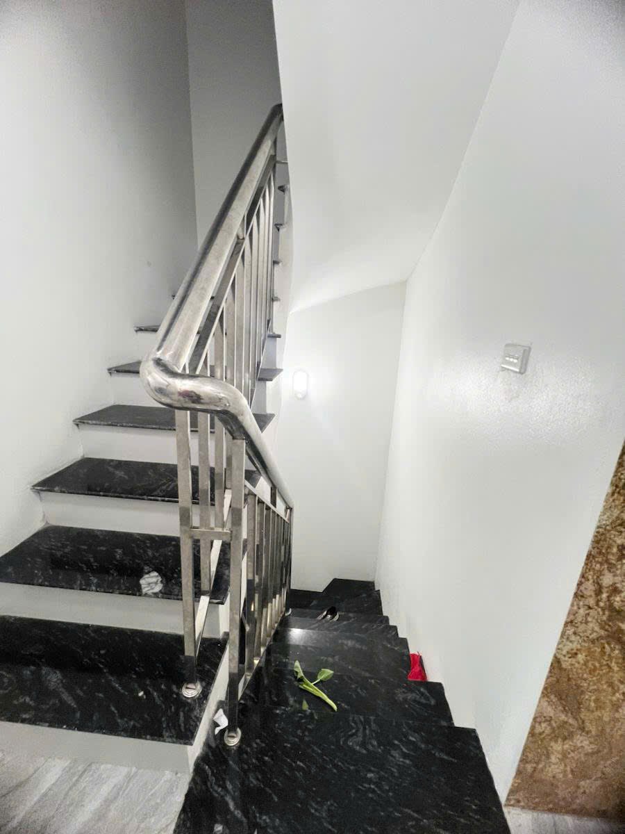 Bán nhà mặt phố Tôn Đức Thắng, Đống Đa 30m² giá 31 tỷ - Đầu tư sinh lời ngay!