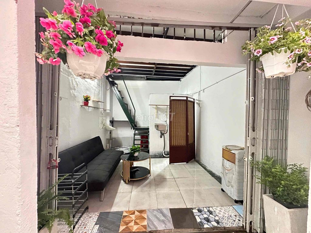 Nhà cho thuê 1 trệt 1 lầu Đường Nguyễn Văn Đậu, 40m² giá 5.5 triệu - Nội thất cơ bản, dọn vào ở ngay!