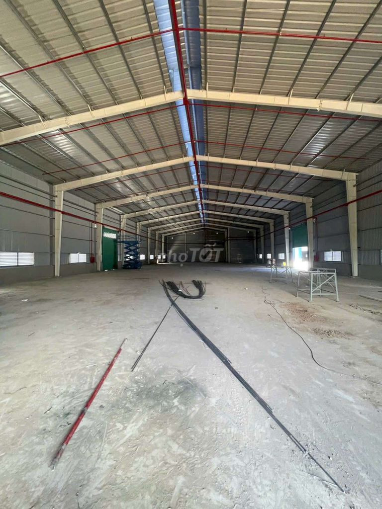 Cho thuê xưởng 6.600m² tại Tân Hiệp, Tân Uyên - Pháp lý đầy đủ, PCCC tự động!