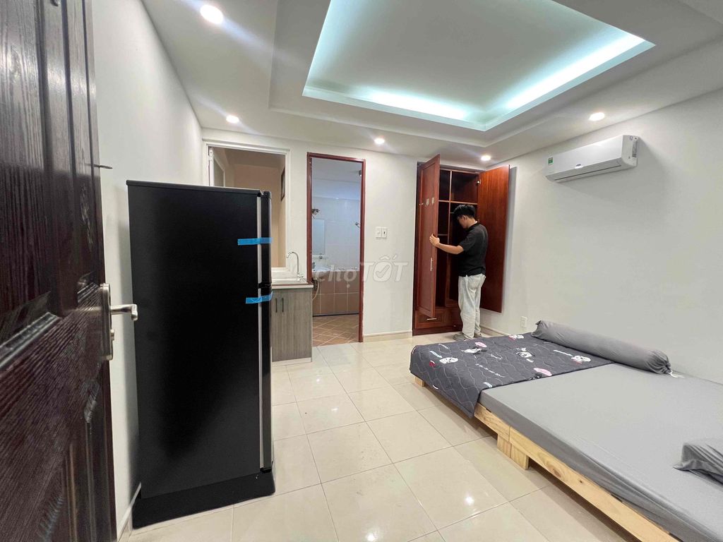 Phòng Studio 55m² tại Lạc Long Quân, Tân Bình - Giá chỉ 4.3 triệu, đầy đủ nội thất!