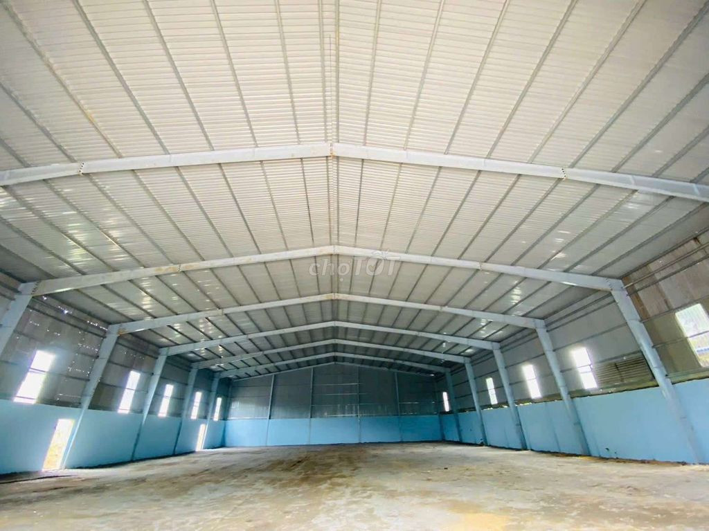 Cho thuê xưởng mới 2400m² tại Tân Uyên, Bình Dương - Giá 155 triệu/tháng, đầy đủ giấy tờ!