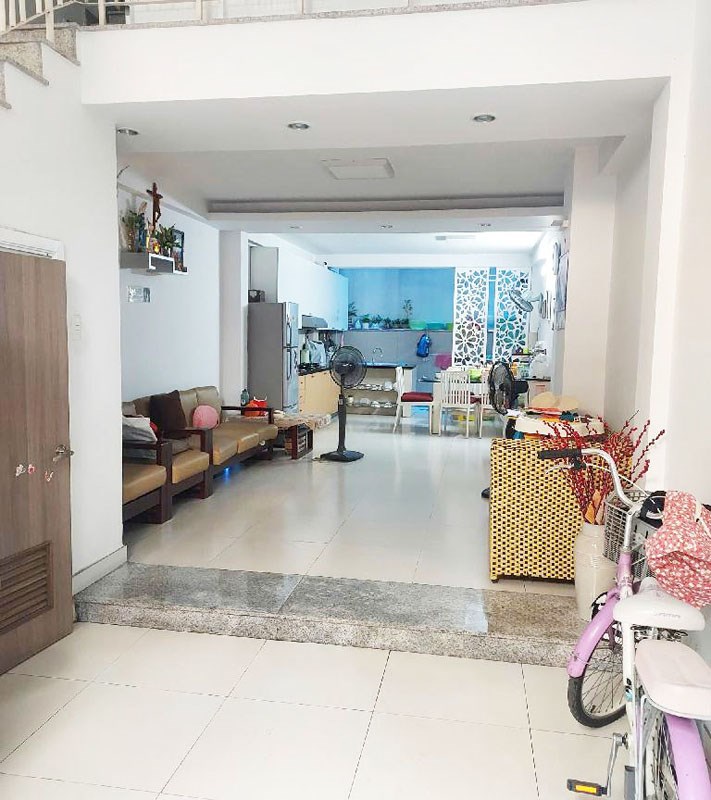 Nhà 4 tầng Nguyễn Hồng Đào, Tân Bình 70m² chỉ 9.5 tỷ - Sẵn sàng vào ở ngay!