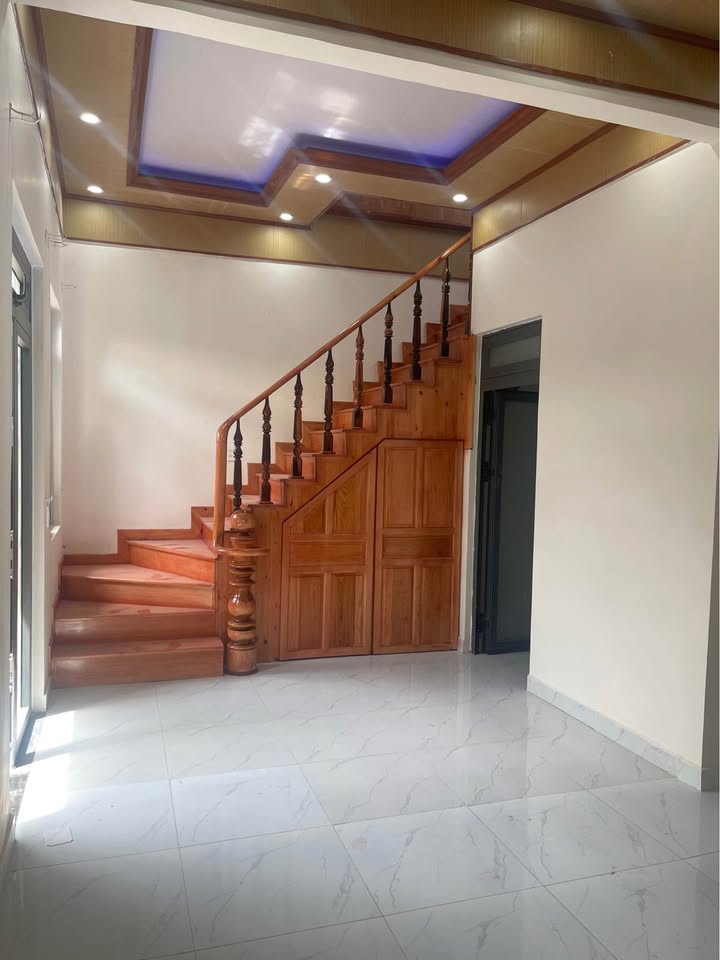 Nhà phố Đà Lạt 43m² giá 1.9 tỷ - Vị trí thuận lợi ngay vòng xoay số 6!