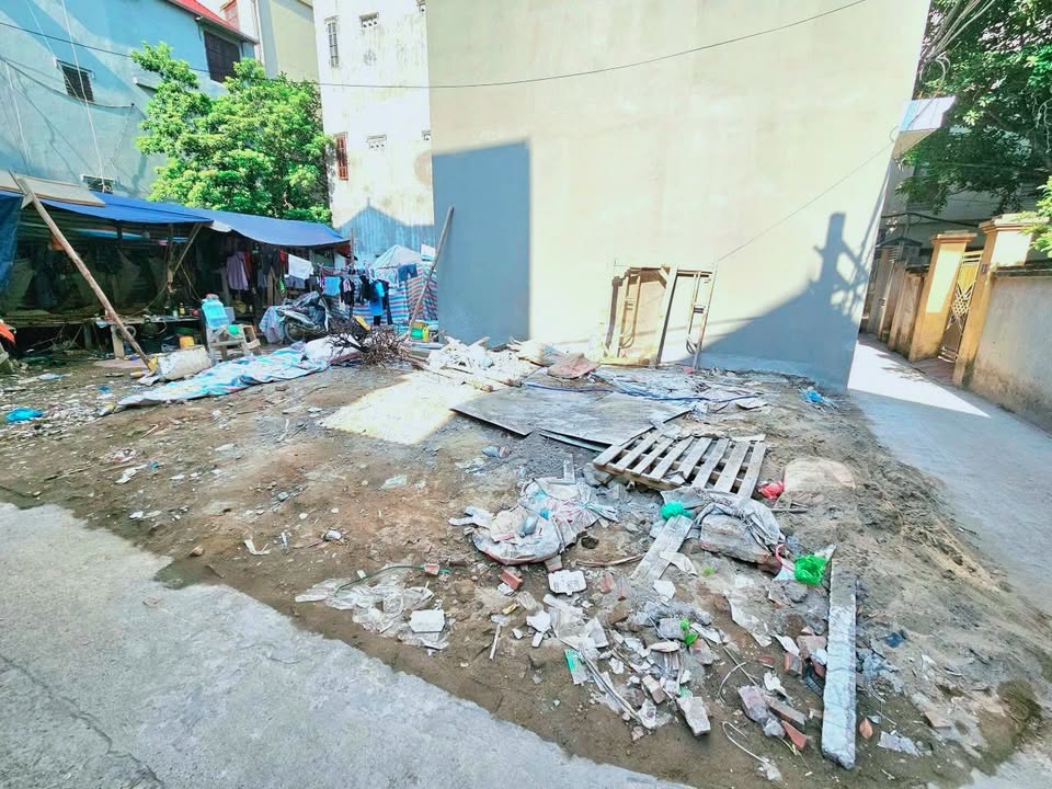 Bán đất Phú Diễn 40m² giá 5 tỷ - Đường ô tô vào tận nơi!